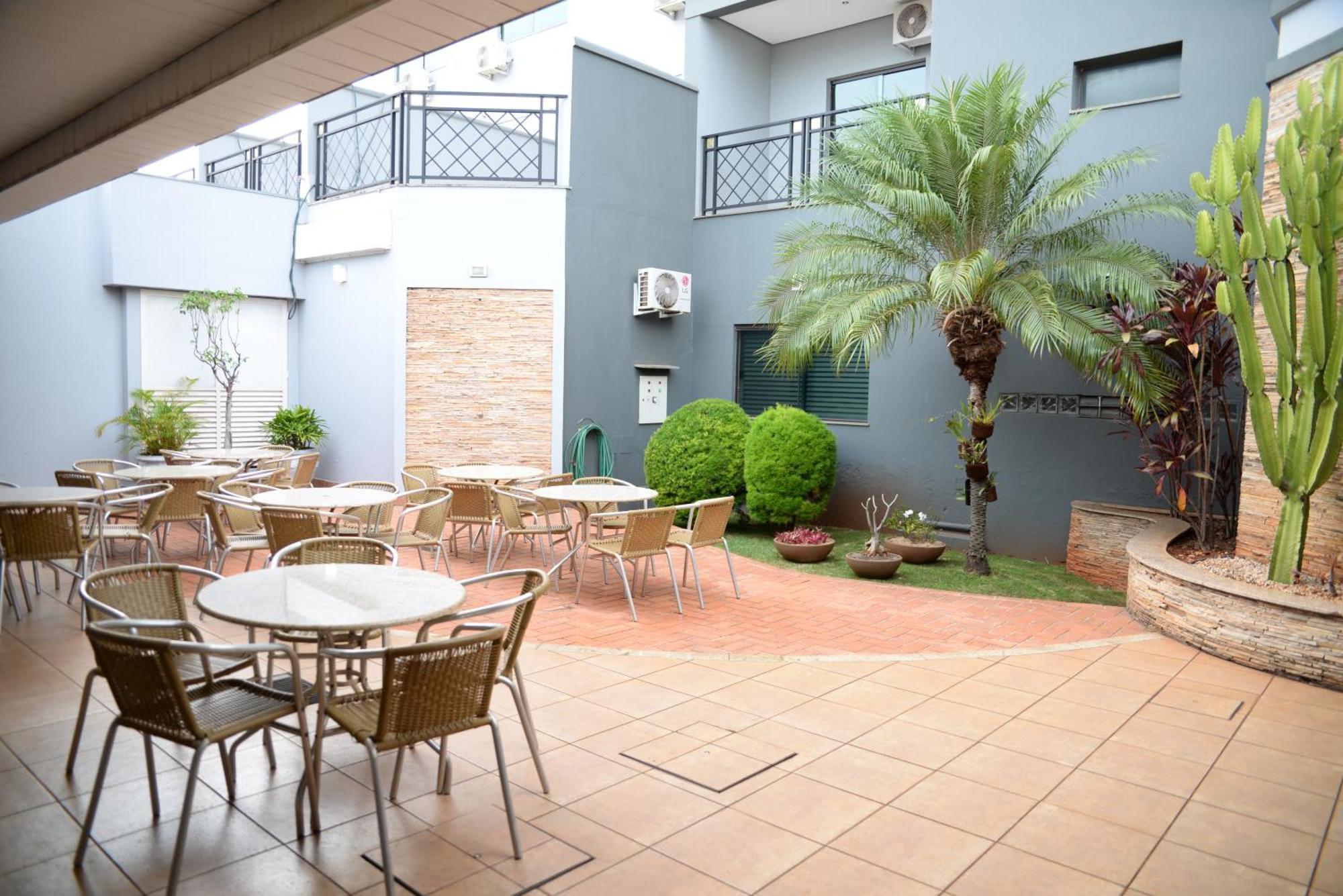 Carlton Plaza Hotel Uberlândia Buitenkant foto