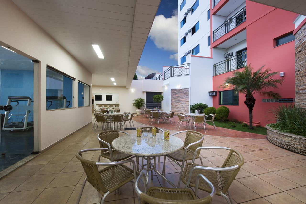 Carlton Plaza Hotel Uberlândia Buitenkant foto